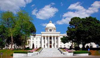 Photograph of the Alabama state capitol in Montgomery, taken in 2010.