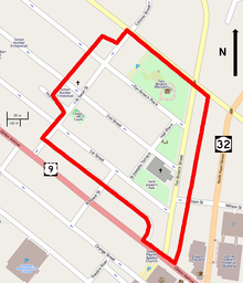 A map showing the district, with major buildings and the district boundary as a thick red line
