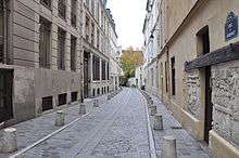 Parisian street view of narrow side-street