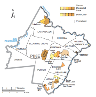 Political map of Pike County, Pennsylvania, with townships, boroughs, and census-designated places labeled. Townships are colored white and boroughs and CDPs are colored various shades of orange.