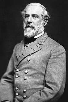 Photo of Robert E. Lee in gray military uniform